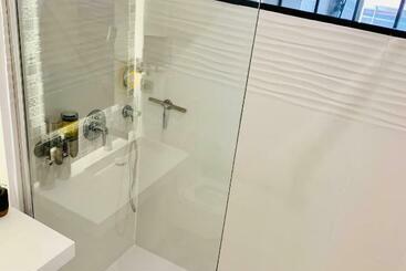 Appartement Tout Neuf Vieil Antibes