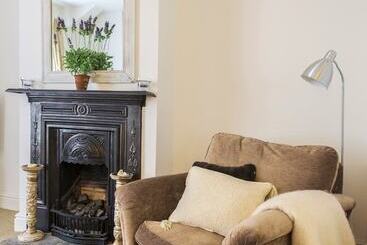 The Apartment Sherborne