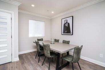Brand New Luxury 3bdr Townhome In Silver Lake