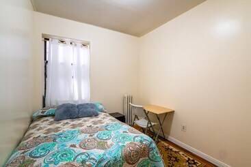 پانسیون Furnished Eastern Parkway Guest House