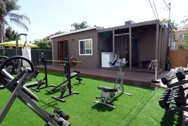 Spacious House On Melrose W Private Backyard Gym