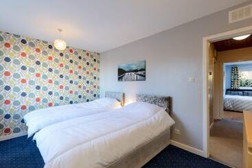 관광객 아파트 The Beeches