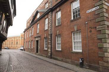 آپارتمانهای توریستها Old County Court