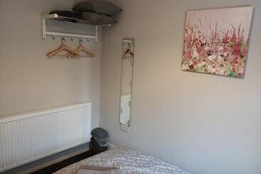 پانسیون Templemore Townhouse