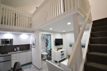 Hobe Lofts By Designedvr