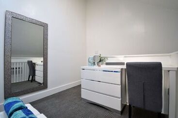 Hobe Lofts By Designedvr