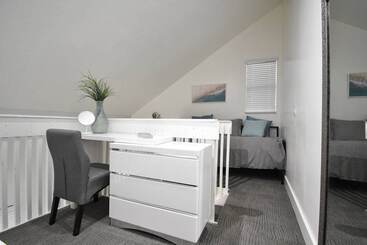 Hobe Lofts By Designedvr