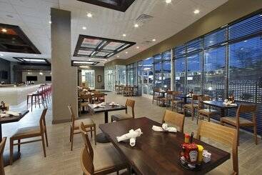 هتل Holiday Inn Hattiesburg   North, An Ihg