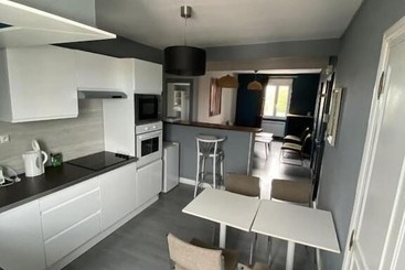 هتل Hôtel Des Pins