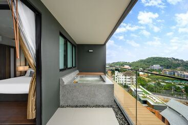 Mida Grande Resort Phuket - 수린