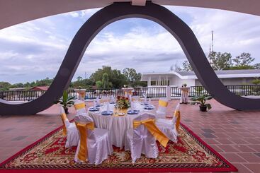 هتل Pacific Premier Resort & Spa