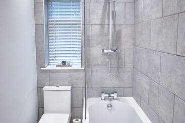 The Townhouse Simple2let Serviced Apart