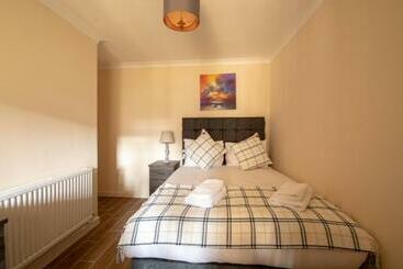 Guest Homes Hanover Apartment