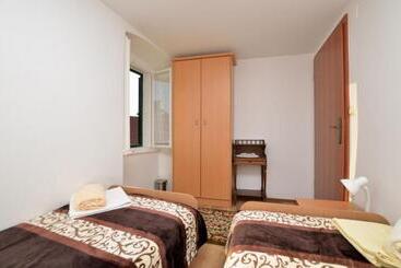 Apartment Stari Grad