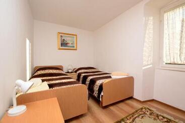 Apartment Stari Grad