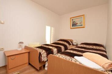 Apartment Stari Grad