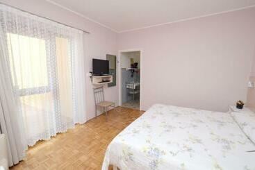 Apartments Ederina