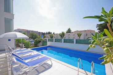 Apartments Slobodanka