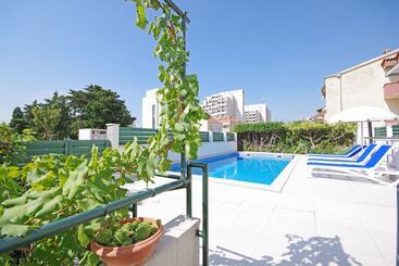 Apartments Slobodanka