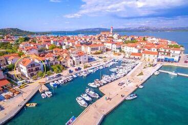 דירות לתיירים Apartment Milivoj