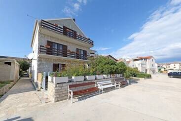 Apartment Milivoj