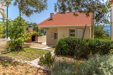 شقق خاصة سياحية House Karlo
