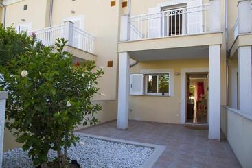 Spacious House Near Port De Pollenca With Pool