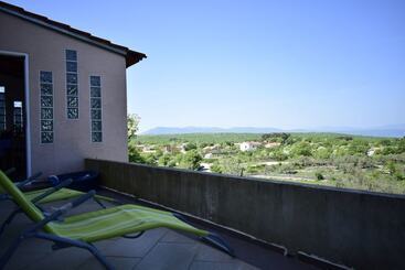 آپارتمانهای توریستها Apartment Lucy