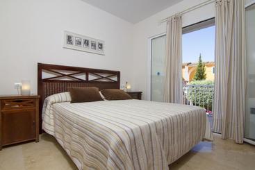 Spacious House Near Port De Pollenca With Pool