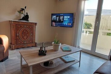 Krystal Apartment