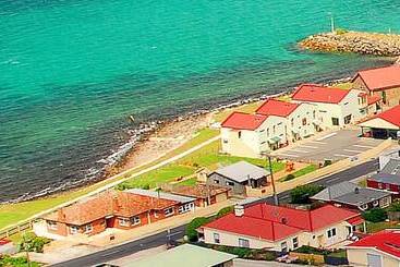 汽车旅馆  Stanley Village Waterfront Accommodation