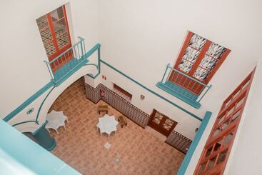 پانسیون Vivian S Guest House