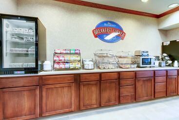 هتل Baymont By Wyndham Galesburg