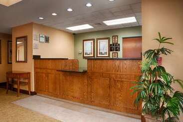 هتل Best Western Plus Edison Inn