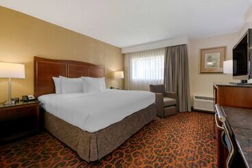 هتل Best Western Plus North Miami Bal Harbour