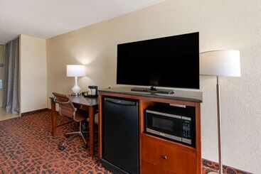 هتل Best Western Plus North Miami Bal Harbour