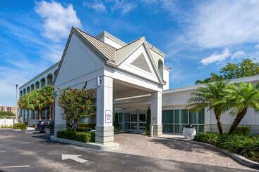 هتل Best Western Plus North Miami Bal Harbour