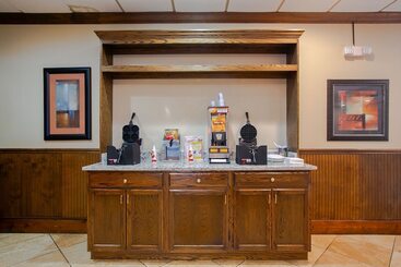 هتل Quality Inn Dayton Airport
