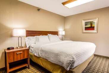 هتل Clarion Inn