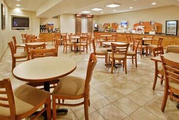 هتل Country Inn & Suites By Radisson, San Jose International Airport, Ca