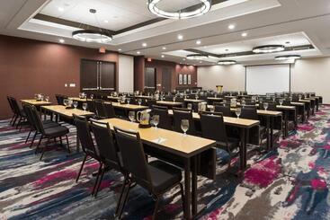 هتل Courtyard Miami Downtown Brickell Area