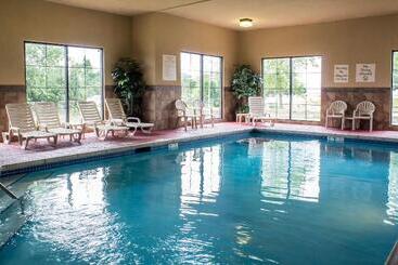 هتل Econo Lodge Ankeny Des Moines