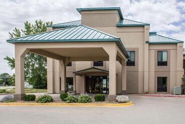هتل Econo Lodge Ankeny   Des Moines