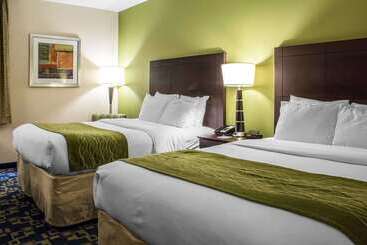 هتل Econo Lodge Ankeny   Des Moines