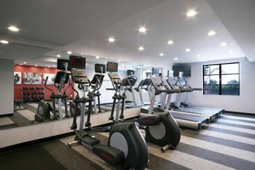هتل Fairfield Inn & Suites By Marriott Camarillo