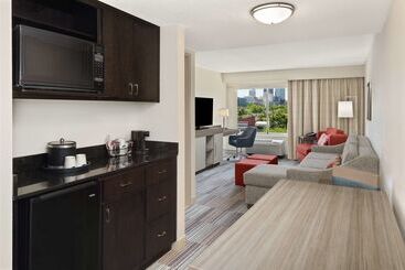 هتل Hampton Inn Atlantageorgia Techdowntown