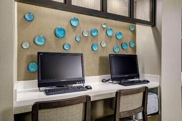 هتل Hampton Inn Atlantageorgia Techdowntown