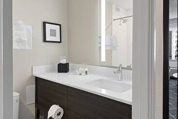Holiday Inn Hotel & Suites Chicago   Downtown, An Ihg