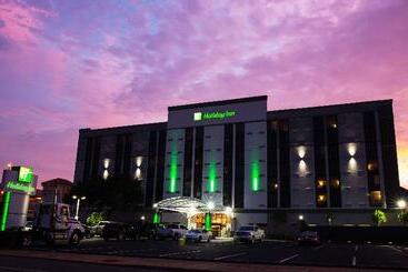 هتل Holiday Inn Alexandria   Downtown, An Ihg