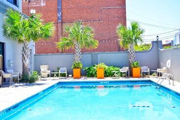 هتل Holiday Inn Alexandria   Downtown, An Ihg